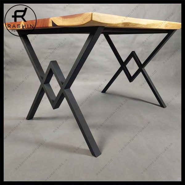 میز چوب و فلز