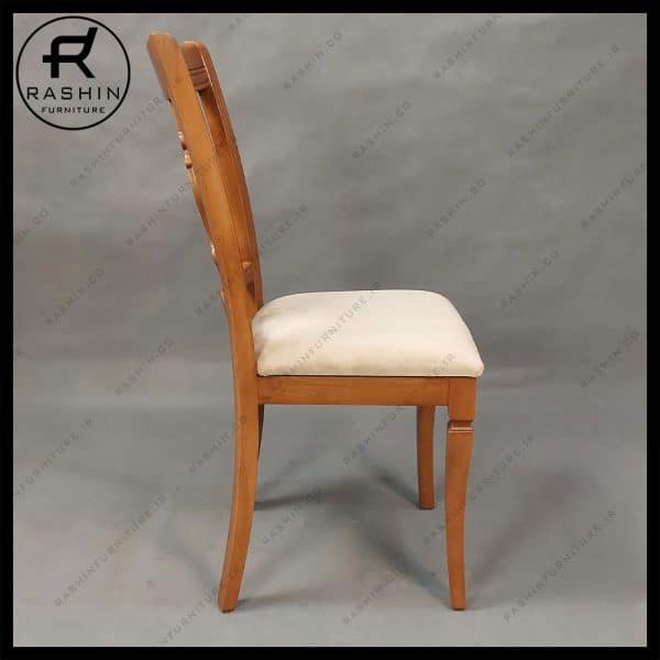 صندلی چوبی
