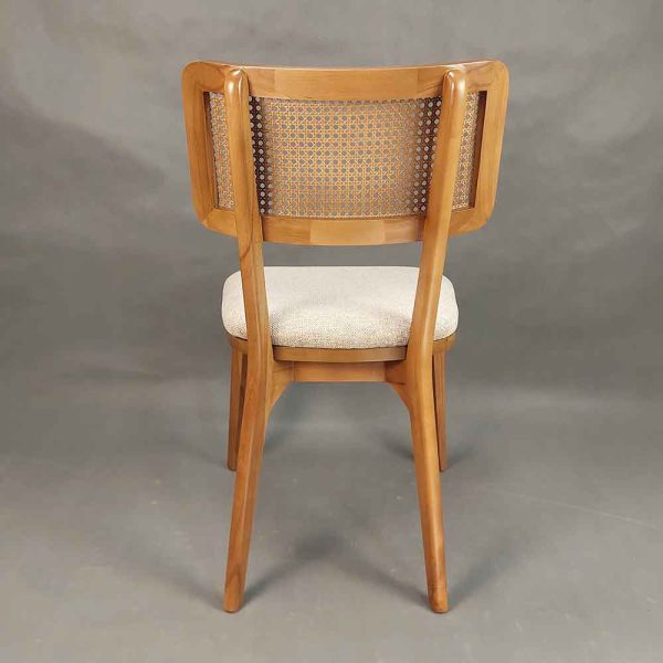 صندلی چوبی حصیری